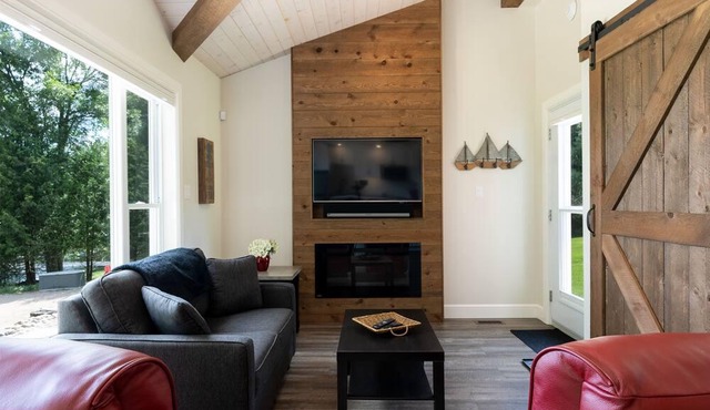 Lakeside Cabin in Haliburton Ontario in Dysart and Others