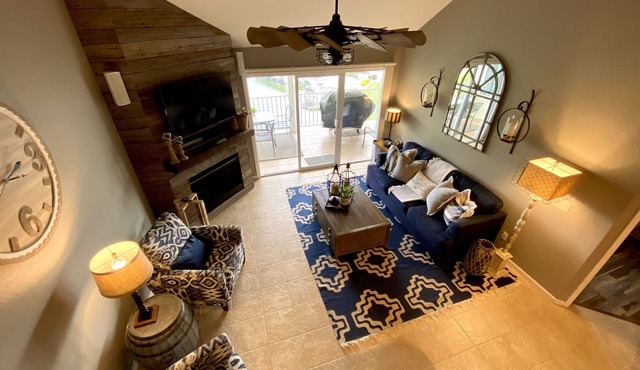 Lakeview 4 bdrm/3bath/Conveniently located to most attractions/private boat slip in Osage Beach