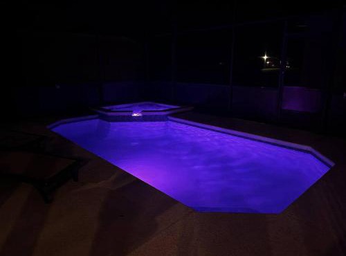 Lux 4BrVilla Hot Tub Grill Private Heated Pool in Kissimmee