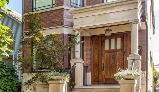 Luxurious Four-Level Home with Personal Touches Everywhere in Chicago