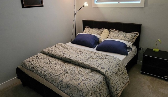 Luxurious home away from home with AC in a quiet & Clean Neighborhood just 4 U in Airdrie
