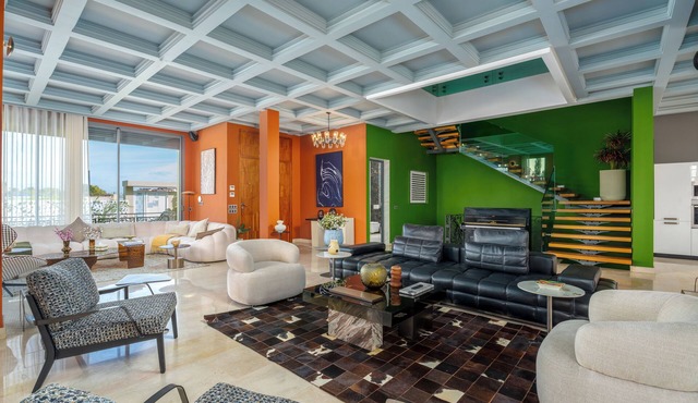 Luxury 4-Bedroom Villa in Marrakech with Pool, Garden & Refined Suites in Marrakech