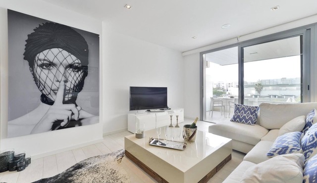 Luxury design apartment, Security 24/24. Marina Botafoch in Eivissa