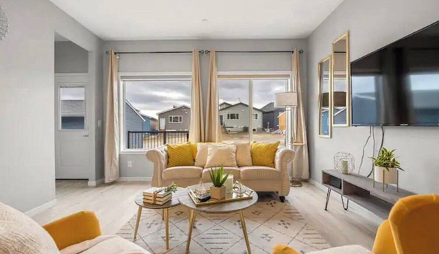 Luxury Modern Home - Livingstone in Calgary