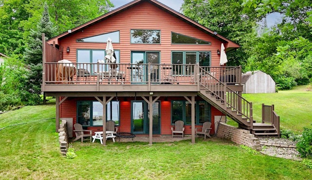 Lyman Fireside Lake House, Heirloom Vacations in South Range