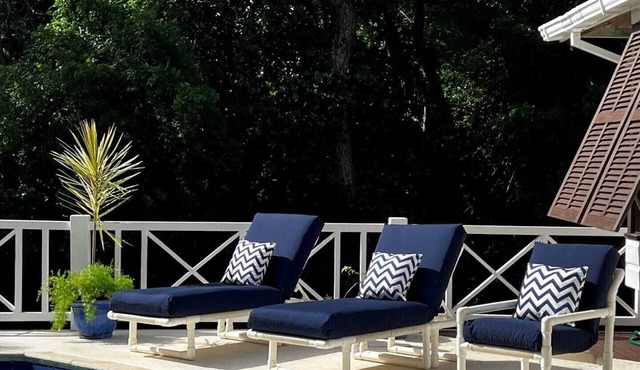 Mahogany Grove private villa with pool, St James in Sion Hill