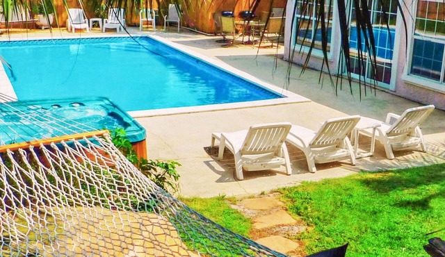Mighty Big Beach: Private Game Rm, Pool + Hot Tub, Dog-Friendly, Walk 2 Beach in Panama City Beach