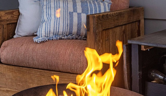 Nature, Nurture, Nest at the Mamquam Mountain Suite. Peace in the Mountains in Squamish