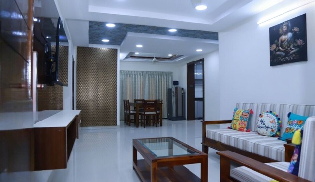 Peaceful Home Stay with A/C Gym and Swimming pool in Hyderabad