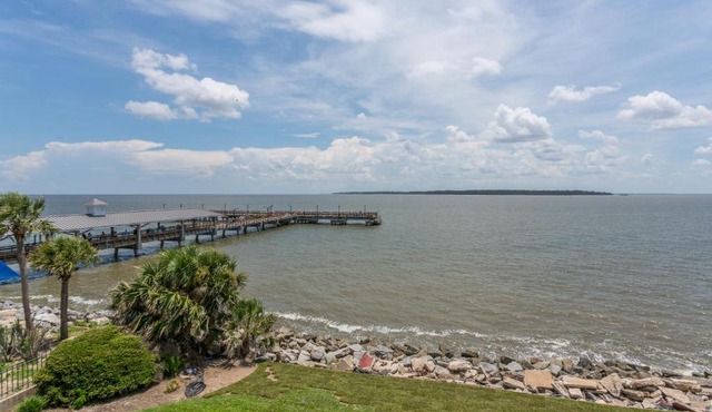 Pier Point 305 in King City