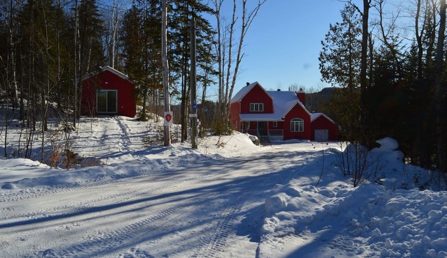 Private and Quiet - Only 2 min from Val St Côme in Saint-Côme