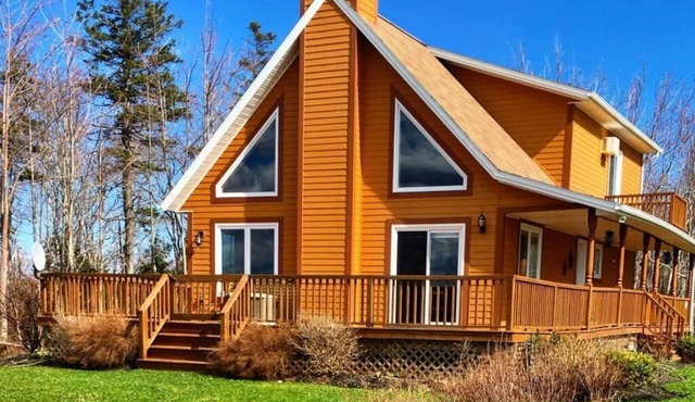 Private ocean-front cottage in Tyne Valley