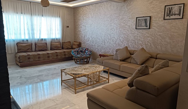 Quiet, central apartment ideal for families in Fès