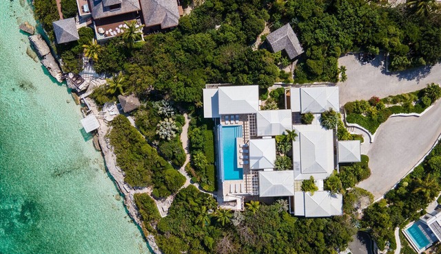Reef Tides Luxury Beach House