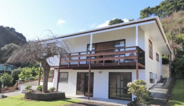 Relax at the beach with waterholes, boat ramps and stunning bush walks! in Te Mata