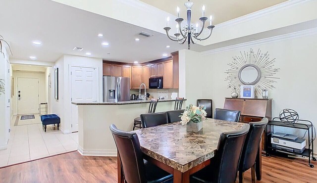 Reunion Charming Cozy Golf-Front Condo, Sunset Views in Kissimmee