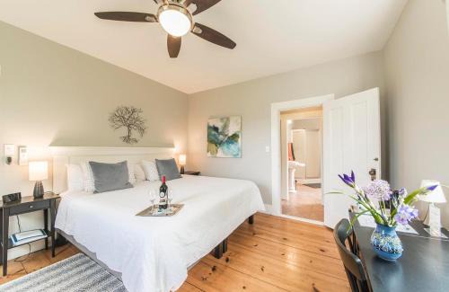 River Ridge Lodge in Mahone Bay