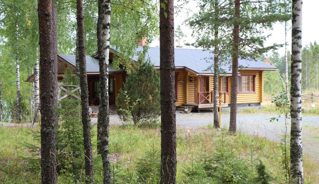 Scandinavian holiday apartment next to pure nature in Hattula