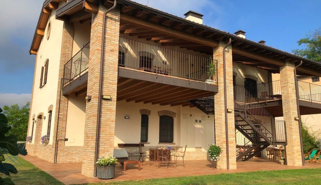 Second floor apartment in renovated rural building in Lesignano de' Bagni