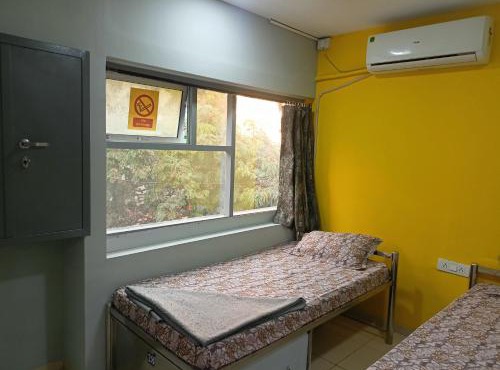 Shiv Sai Dormitory in Vadodara