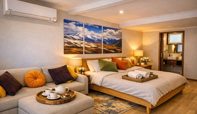 Snowy Cooma Studio- Warm, Private Self‑Contained Studio with Parking in Cooma