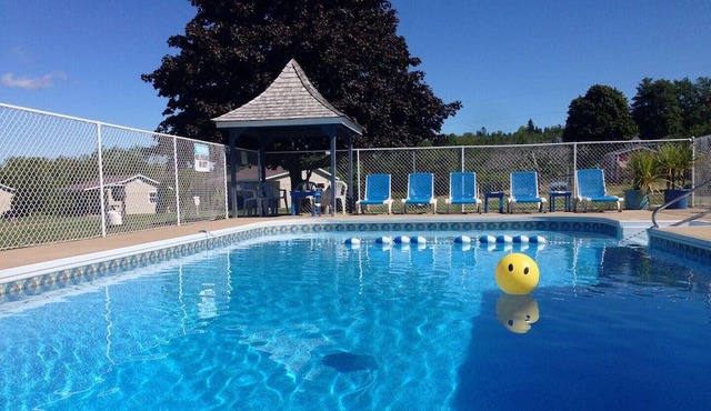 Spacious and cozy RV Rental in Annapolis Royal