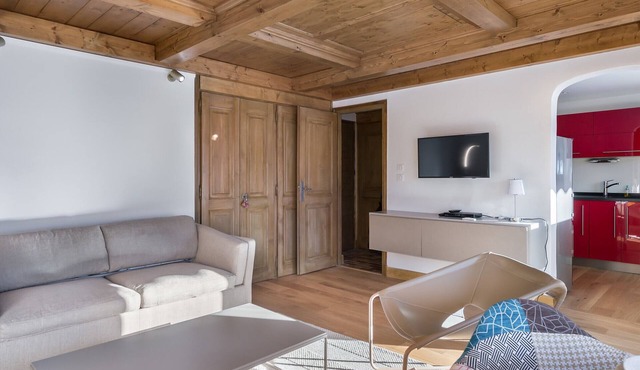 Spacious Renovated 1-Bed Apt with Parking and WiFi in Megève, Near Slopes in Megève
