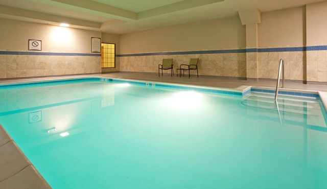 Studio Suite Great for Business Travelers | Shared Indoor Pool + 24h Business Center in Stafford