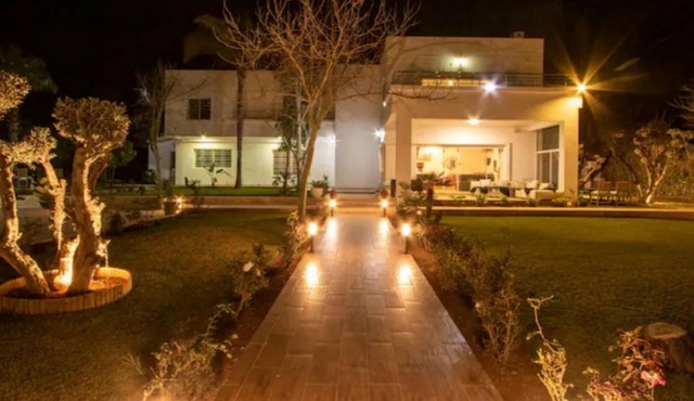 Sumptuous family villa in Fez with large garden and private pool in Oulad tayeb