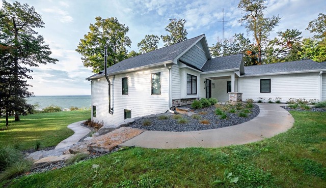 Sunnier Daze :Sun, Sand & Stunning Sunsets – The Perfect Summer Getaway! in Coloma