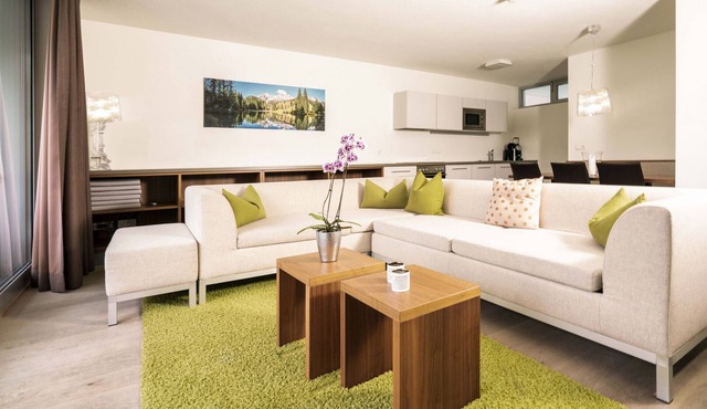 Superior apartment with 2 bedrooms & summer pool in Radstadt