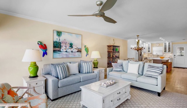 The Beach Retreat at Siesta Key Fully-Equipped 2br/2ba Premium Boutique Condo! in Sarasota