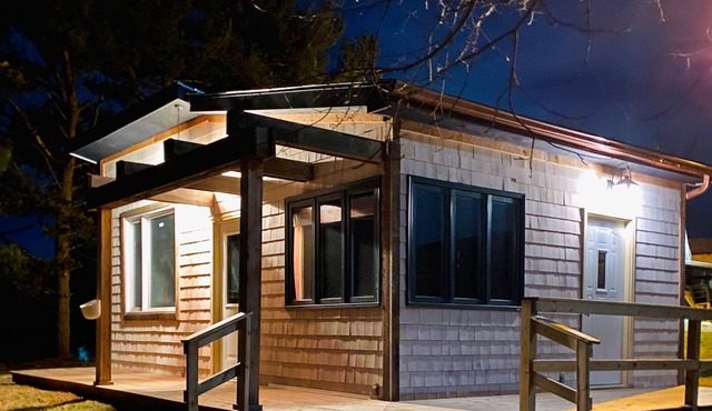 Toasted Marshmallow (w/fast internet) & baby goats! Farm 20 min to Hocking Hills in McArthur