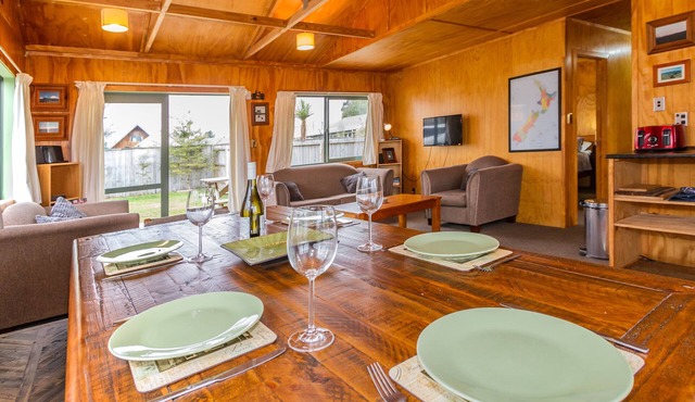 Traverse Cabin. Cosy three bedroom holiday home in National Park