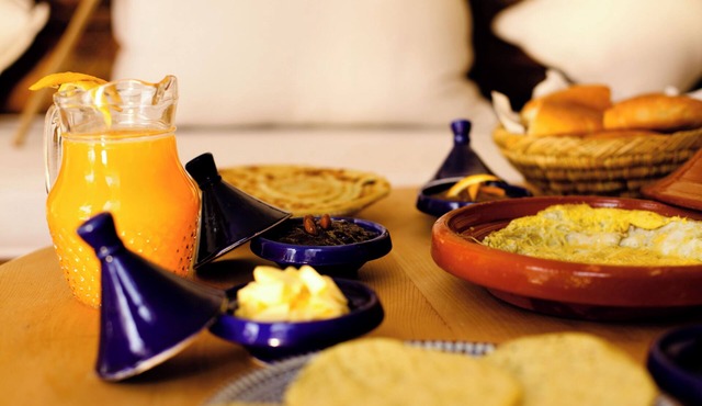Twin single bed in cosy lil riad in Marrakesh