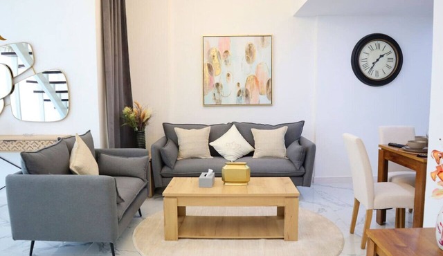 Urban Oasis Retreat - 2BR duplex in Masdar City in Abu Dhabi