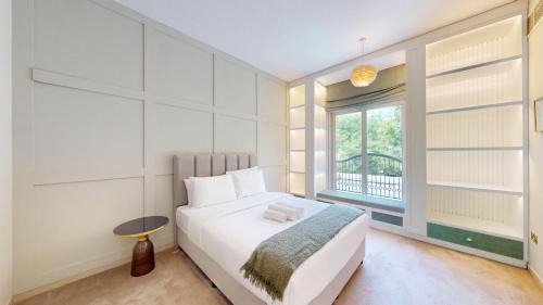 Vacationer Holiday Homes l Family Villa with Private Pool & Private Garden in Dubai