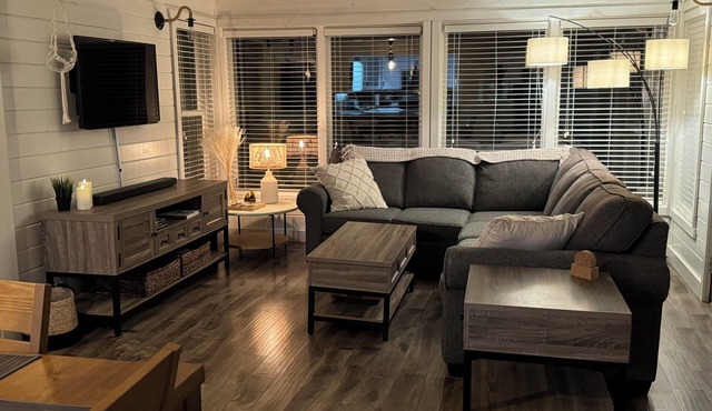 Very cozy and spacious 4-season cottage with easy access to Ocean in Beaubassin-est