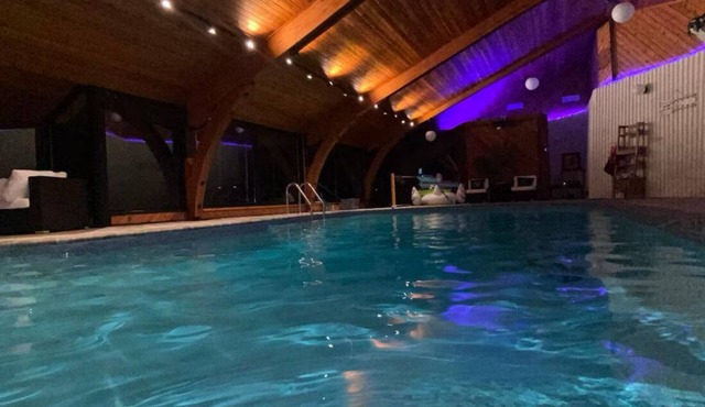Villa Jolicoeur - Indoor Pool in Sainte-Adèle