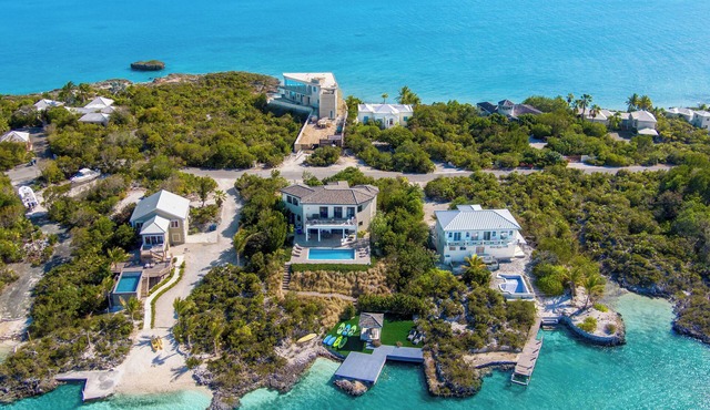 Villa Romano Waterfront Sanctuary