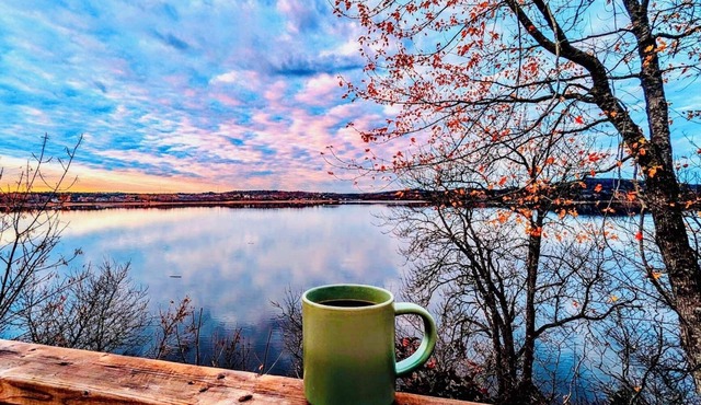 Waterfront Cottage | Steps to Dominion Park Beach & minutes to Uptown Saint John in Saint John