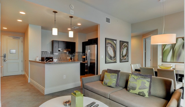 Wyndham Desert Blue (3 Bedroom Presidential Condo - near strip) in Las Vegas