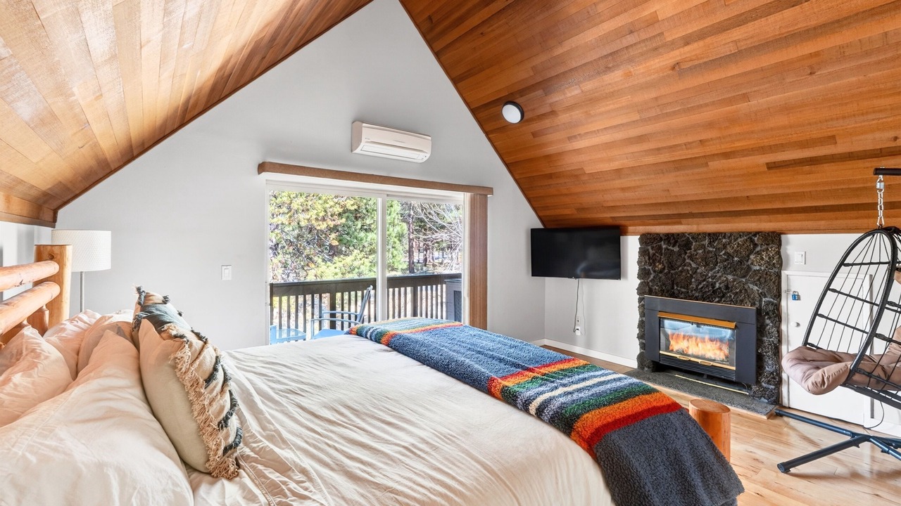 Photo of Bedroom in Sunriver
