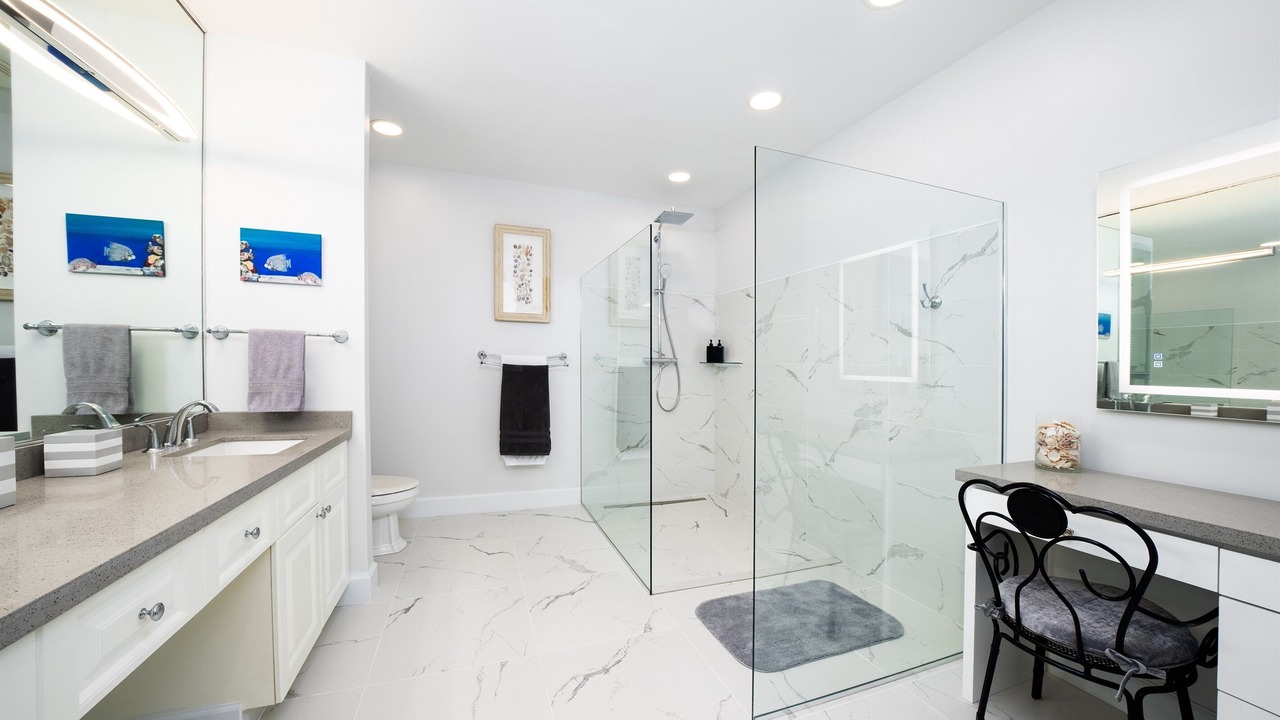 Photo of Bathroom in Grace Bay