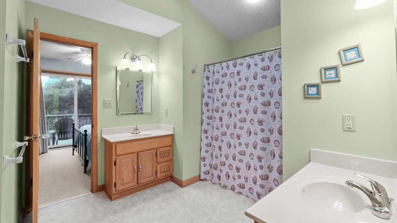Photo of Bathroom in Ocean Hill
