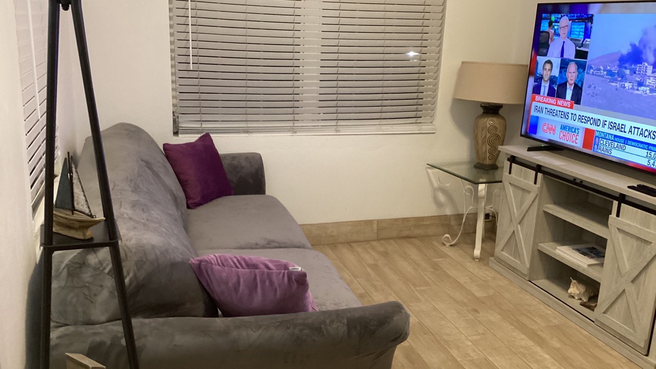 Photo of Livingroom in Cockburn Town
