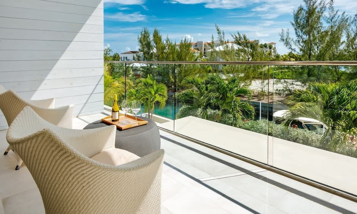 Photo of Patio Balcony in Leeward Settlement