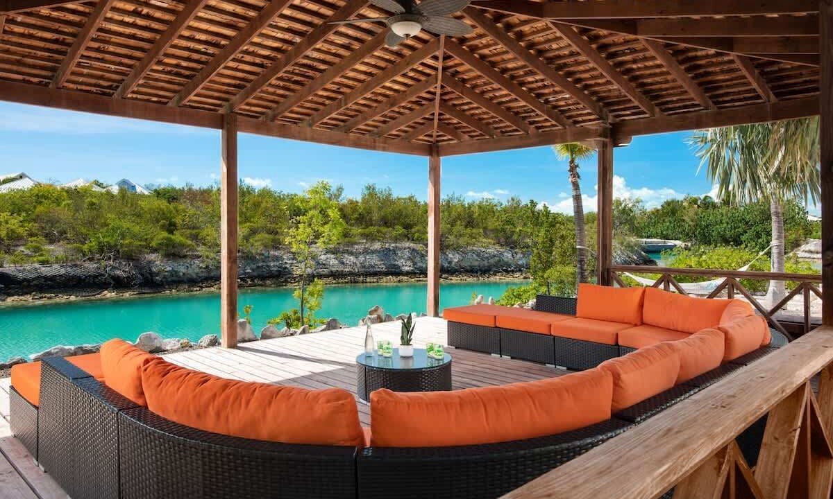 Photo of Patio Balcony in Leeward Settlement