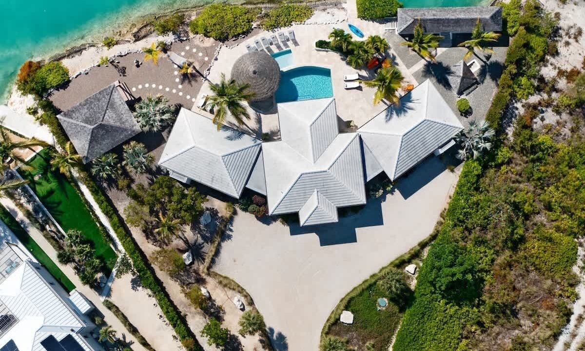 Photo of Outdoor in Leeward Settlement