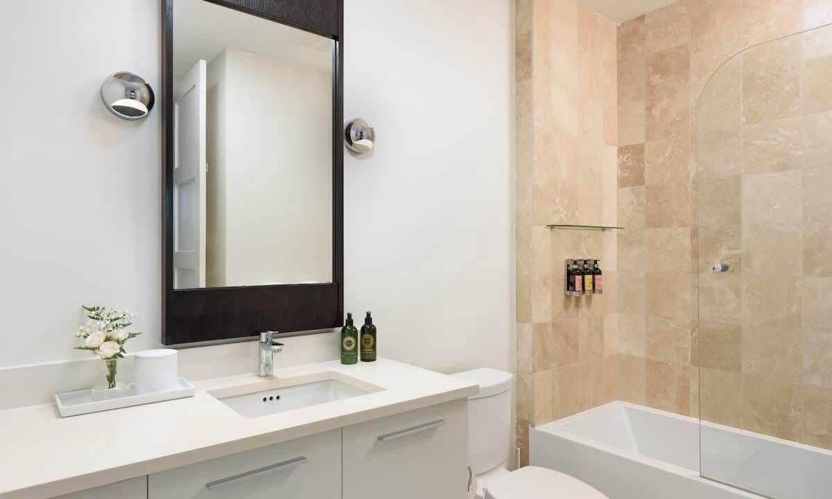 Photo of Bathroom in Long Bay
